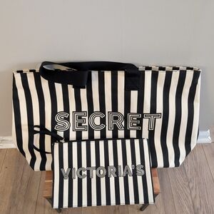 Victoria's Secret Bold Black and White Tote Set